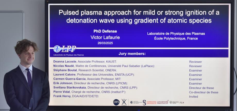 Victor Lafaurie defended his PhD "Pulsed plasma approach for mild or strong ignition of a detonation wave using gradient of atomic species"