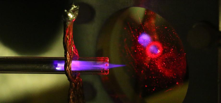 A Review of Emerging In Situ Methods to Decipher non-Thermal Plasma–Surface Interactions at Atmospheric Pressure