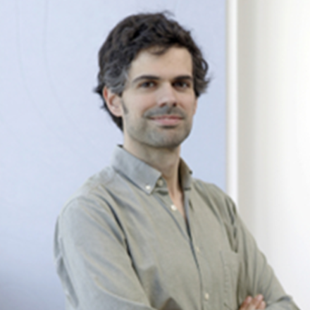 Alejandro Álvarez Laguna reçoit la médaille de bronze du CNRS