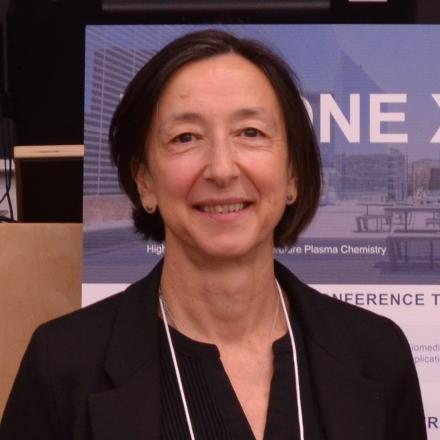 Anne Bourdon reçoit le « Ulrich Kogelschatz Lecture Award » au symposium HAKONE 2026